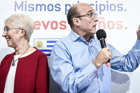 Daniel Martínez y Graciela Villar, la fórmula presidencial del Frente Amplio.