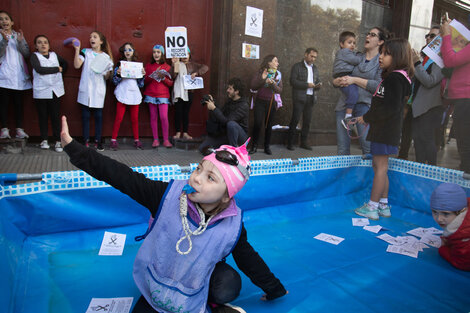 En junio, la comunidad educativa de la Escuela Nº 4 Álvarez Thomas había realizado un piletazo en protesta.