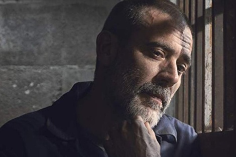 Negan parece lejos de aquel asesino del bate con púas.