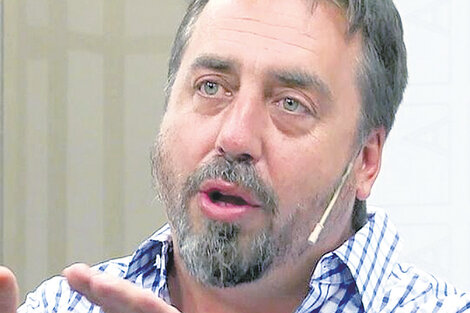 El abogado ambientalista Enrique Viale consideró inconstitucional el decreto de Macri.