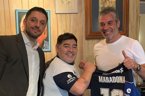 Matías Morla, Diego Maradona y Gabriel Pellegrino, presidente de Gimnasia.