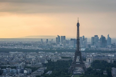 Cinco ciudades francesas prohibieron el uso de agrotóxicos