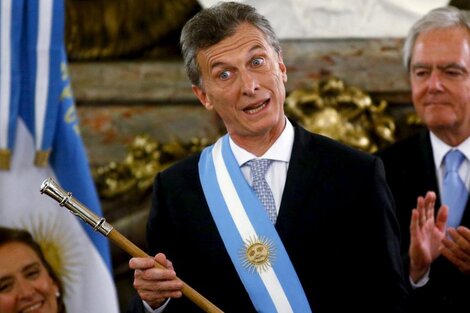 Macri y el miedo a una "macumba" en el bastón presidencial