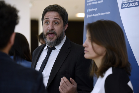 Los fiscales Matías Edery y María Eugenia Iribarren dieron detalles de la detención de Valdés.