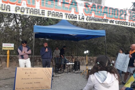 Asamblea pública en la rotonda de Lesser