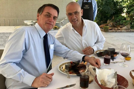 Bolsonaro tiene especial predilección por el embajador de Israel, Yossi Shelley.