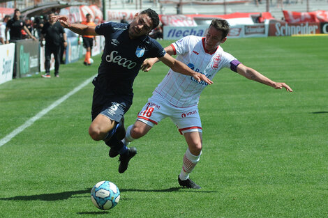 Huracán y Atlético Tucumán empataron sin goles