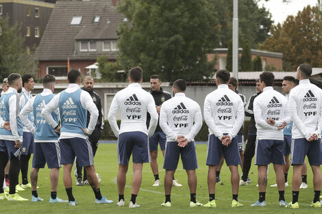 La Selección plantó bandera en Dortmund