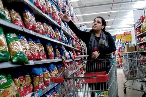 El resultado en el consumo no fue peor a raíz del stockeo de mercadería posterior a la devaluación.