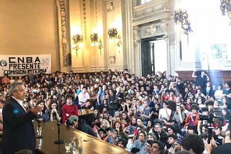 Alberto Fernández y Pepe Mujica en el Nacional Buenos Aires