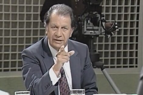 El dedo que se anticipó a Alberto Fernández