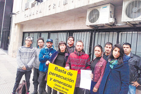 Precarizado y ahora amenazado por denunciar