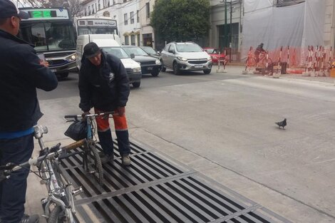 Concejales pidieron el reemplazo de las rejillas en Capital