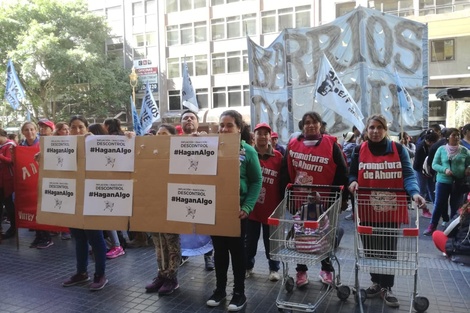 Los militantes de Barrios de Pie se manifestaron ante la Secretaría de Comercio. Foto: Barrios de Pie.