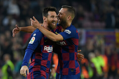Liga de España: Messi hizo un doblete para el líder Barcelona  