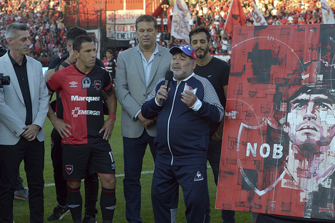 "No sé cuántas personas en el mundo hay más felices que yo", dijo al hincha. (Fuente: Sebastián Granata)