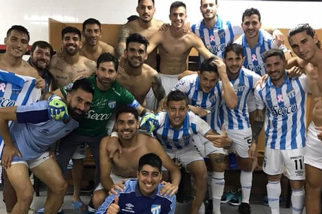 Atlético Tucumán derrotó 2-0 a Colón en Santa Fe