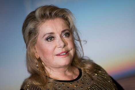Catherine Deneuve fue internada en grave estado