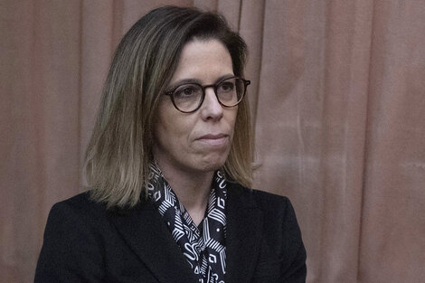 Laura Alonso: Además de malversación, otra causa por retornos