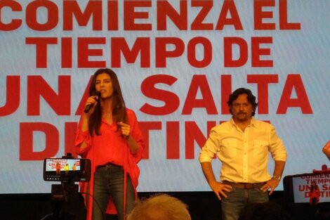 Bettina habla, Sáenz mira serio