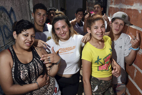 El taller de Rimas y Ritmos de El Mangrullo crea su propio rap.