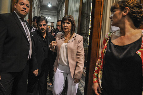 La ministra desmentida.