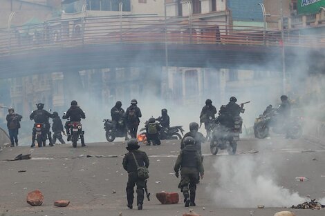 Las fuerzas de seguridad reprimen en Bolivia desde la consumación del golpe. 