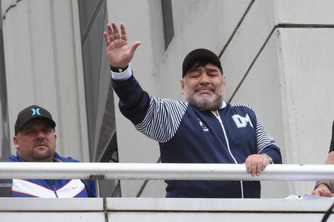 Confirmado: Maradona dejó de ser el DT de Gimnasia