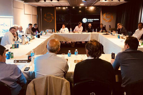 Los dirigentes de los clubes se reunirán en las oficinas de la Superliga en Puerto Madero.