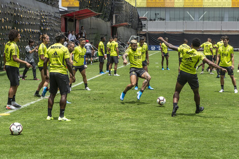 Copa Libertadores: Flamengo entrenó con lonas antiespionaje