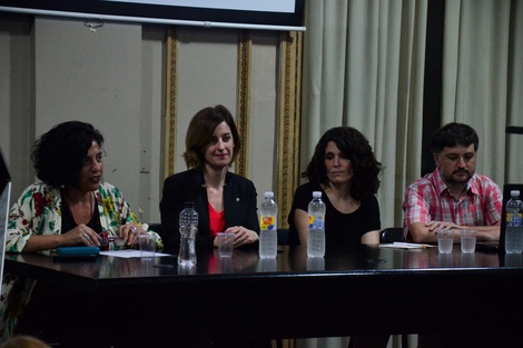 Florencia Rovetto, Erica Hynes, Lucía Andreozzi y Guillermo Peinado. (Fuente: Pablo Correa)