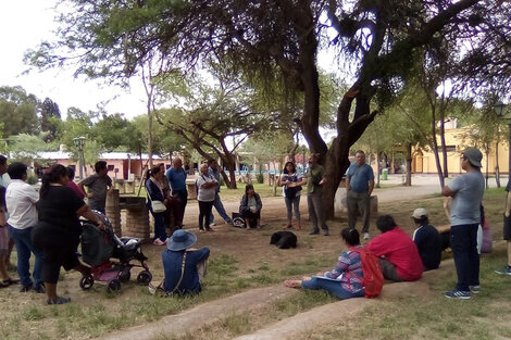 Vecinos de San Carlos piden que el agua baje de las montañas