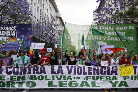 Marcha feminista  y plurinacional