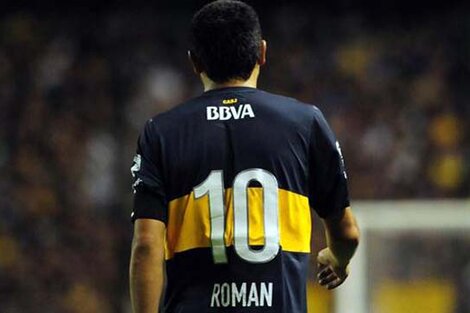 La camiseta de la polémica: con la 10 de Román no se podrá votar en las elecciones de Boca.
