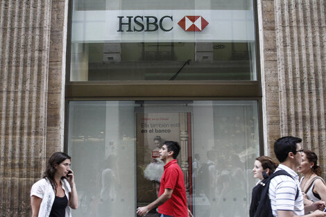 Denuncia por 
estafa contra HSBC