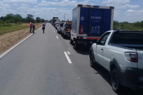Campesinos cortaron la ruta y recién el martes recibirían el maíz