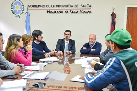 Más de 1.100 trabajadores de salud piden estabilidad laboral