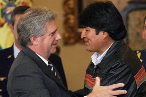 Evo morales reaccionó rápidamente y celebró la decisión del gobierno de Tabaré Vázquez. 