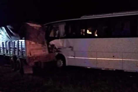 Accidente con un micro que trasladaba jugadores de Sportivo Barracas 