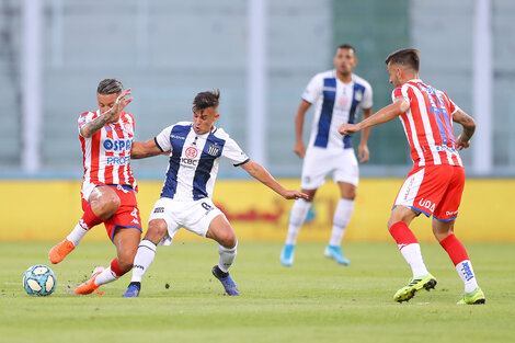 Talleres y Unión empataron sin goles en Córdoba