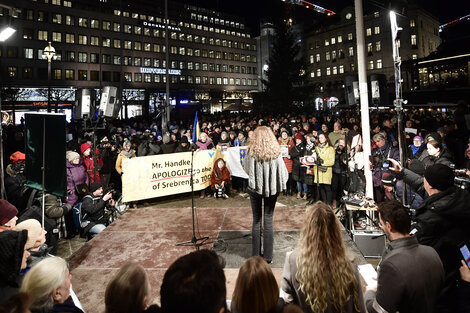 Más protestas por el Nobel a Peter Handke