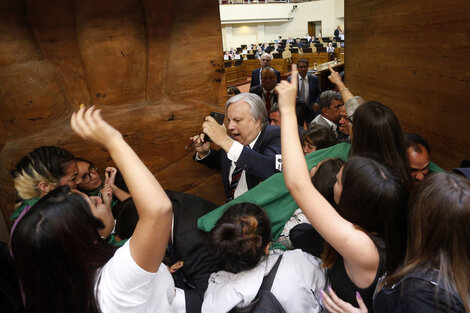 La Cámara de Diputados de Chile aprobó el llamado a plebiscito