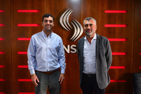 El actual titular de la Anses junto su antecesor, Emilio Basavilbaso.
