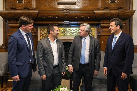 Alberto Fernández recibió a Sergio Massa y a Darío Martínez luego de la media sanción.