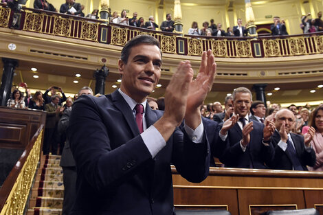 Pedro Sánchez fue investido como presidente de España