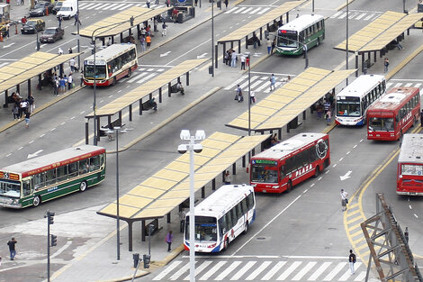 El monto anual de subsidios a colectivos y trenes es equivalente a unos 1800 millones de dólares.