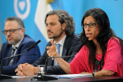 Matías Kulfas, Santiago Cafiero y Paula Español en el relanzamiento de Precios Cuidados. 