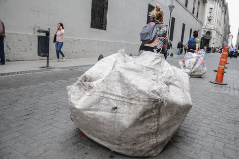 Ambientalistas y recicladores contra la medida macrista: “El país iba a ser el  basurero del mundo”