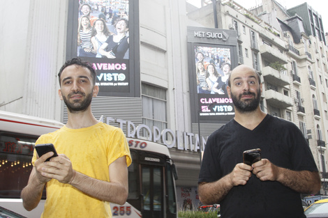 "Clavemos el visto", teatro en los tiempos de whatsapp