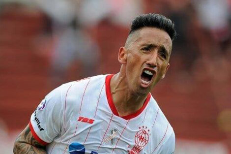 Lucas Barrios es el sexto refuerzo de Gimnasia La Plata